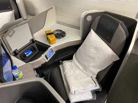 Review: Air Canada Business Class 777 (FRA.